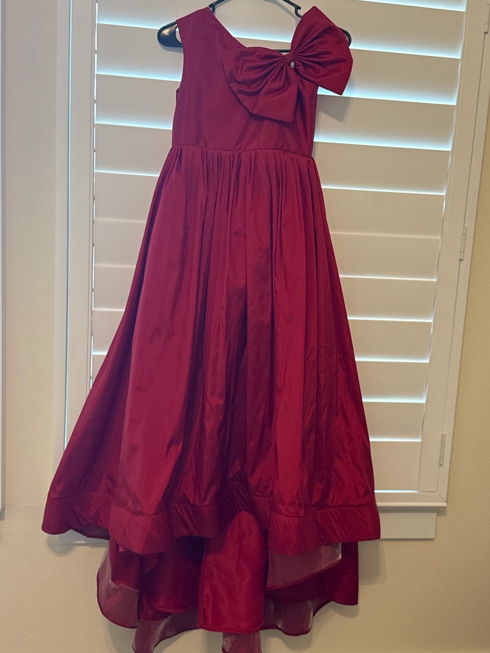 Girls' Party Dress Solid Red Color Sleeveless Performance Wedding - Picture 2 of 12